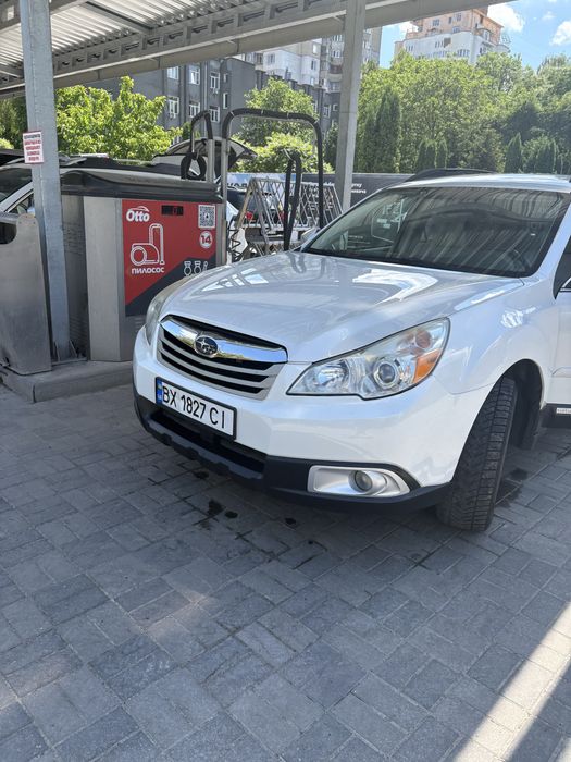 Продам субару оутбек