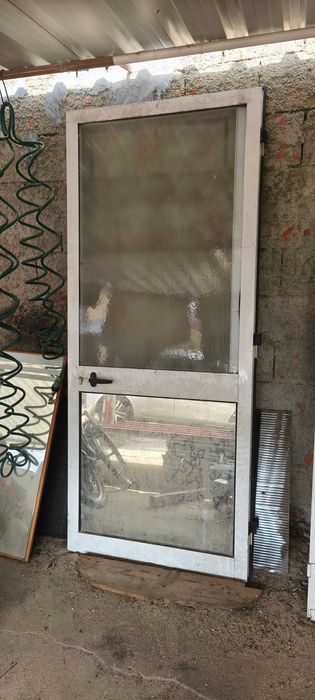 Estrutura e porta para ferramentas