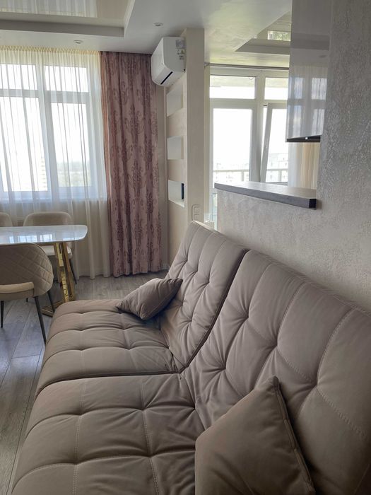 Видова дворівнева квартира 96,5 м² з видом на Дніпро, Київ і Київське море