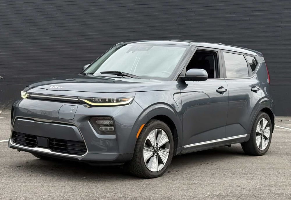 Kia Soul EV      2021
