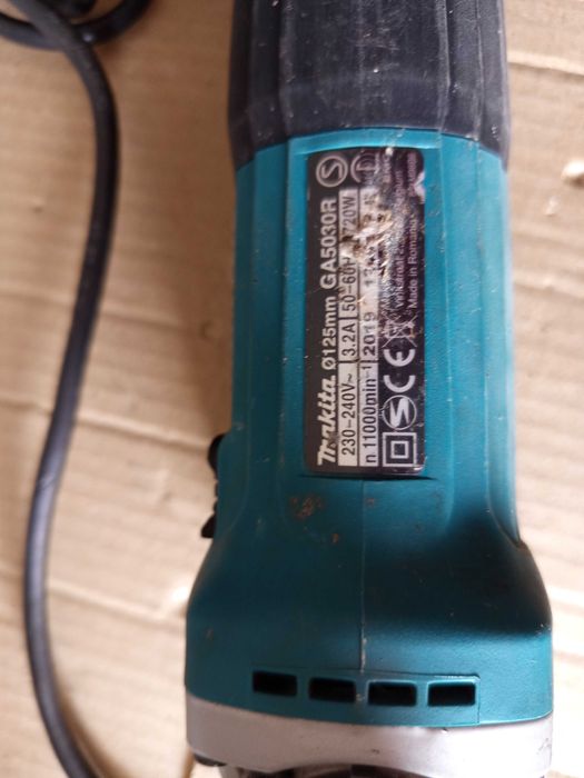 Пила - болгарка MAKITA  GA 5030 R.