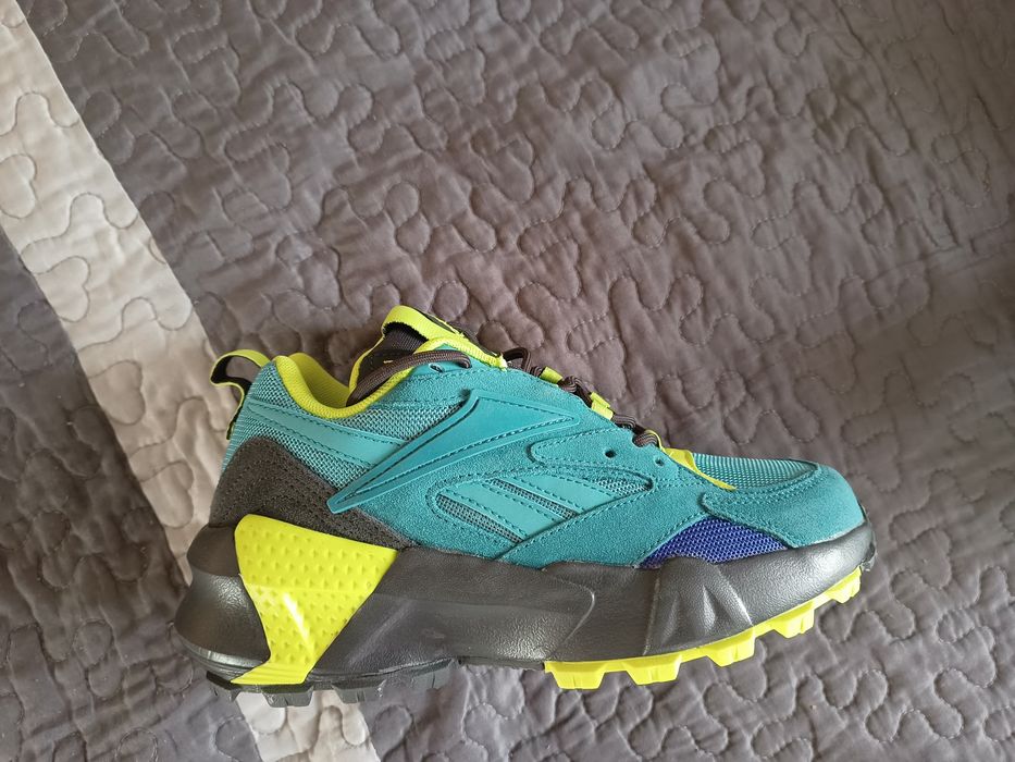 Reebok aztrek 37
