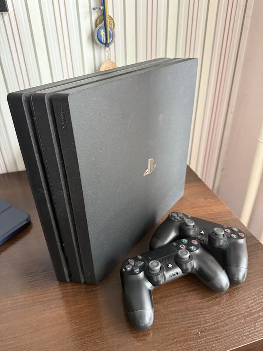 Ps 4 pro 1 тб.