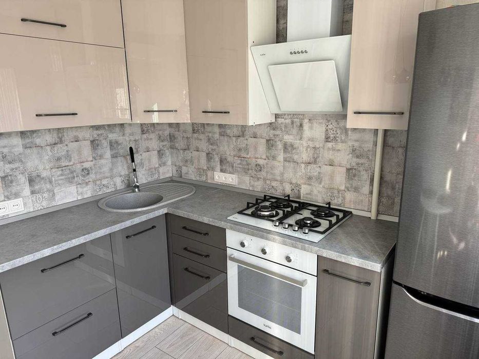 АРЕНДА 2-х комнатной ЭЛИТНОЙ квартиры ПАРКОВАЯ, 85 (р-н Крытого РЫНКА)