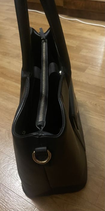 Гарна сумка DKNY