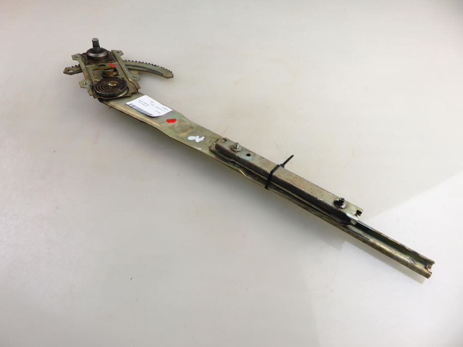 Podnośnik Szyby Prawy 3d Nissan Patrol III