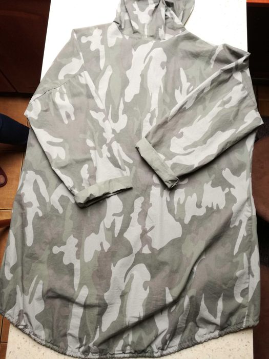 Lekka,  kurtka parka.