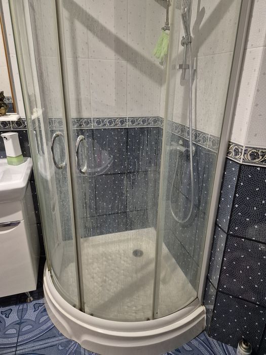 Продам душевую кабину с поддоном. Дніпро.