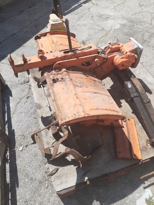 Frese kubota para peças pneus de vários medidas todo usados em bom pre