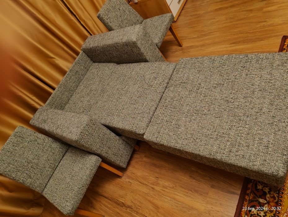 Продам розкладне крісло