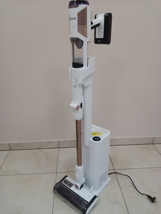 Odkurzacz pionowy Shark Detect Clean & Empty iw3612eut biały