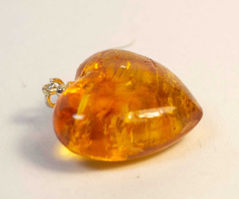 bursztynowe serduszko