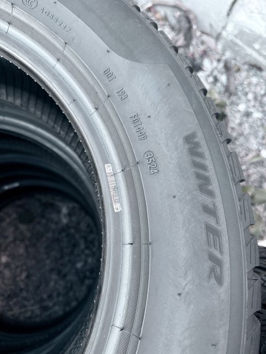 205 60 16 Pirelli Sottozero 3 99% 2024 Шини Зима