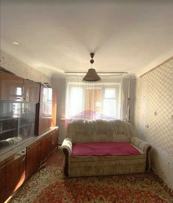 LS31 Продам Продам 2 кімнатну квартиру в районі Клочківської.