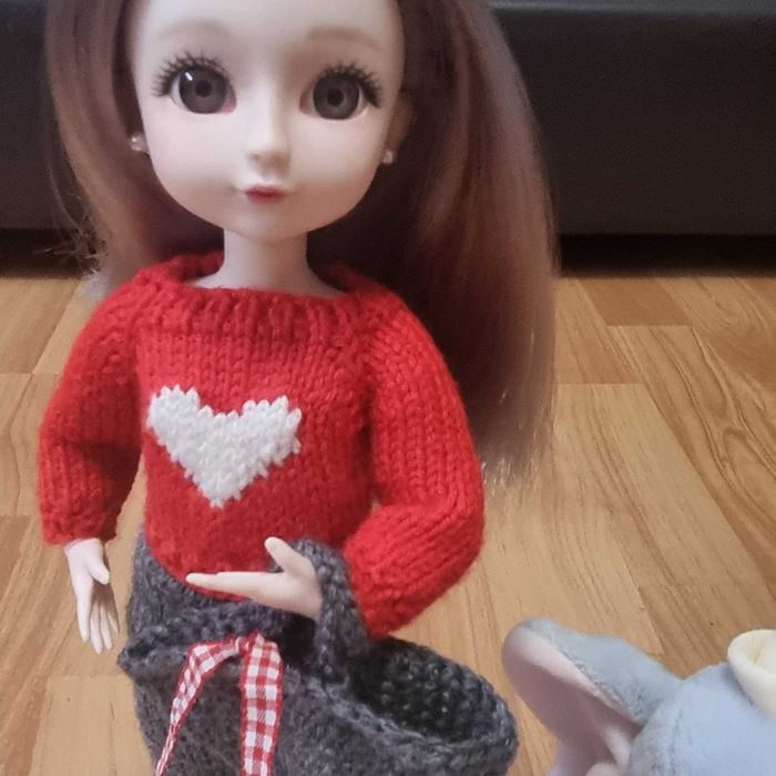 Boneca Sissi com Roupas e Peluche Disney