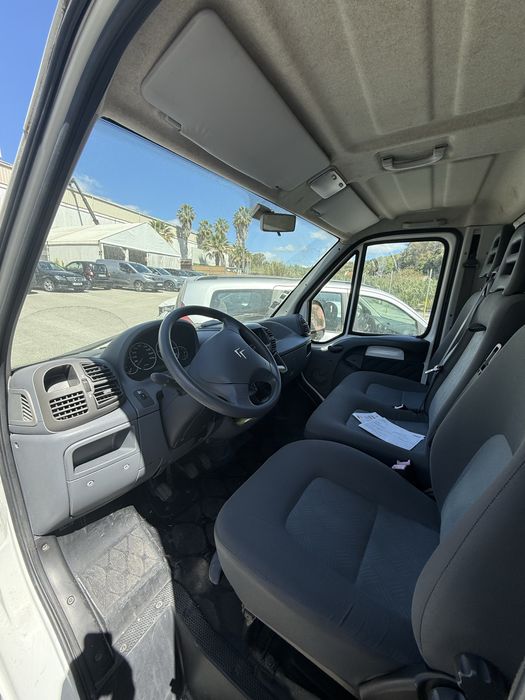 Carrinha Roulote Equipada com 27,800km