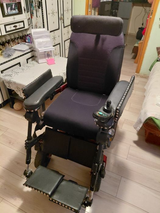 Wózek inwalidzki akumulatorowy VERMEIREN