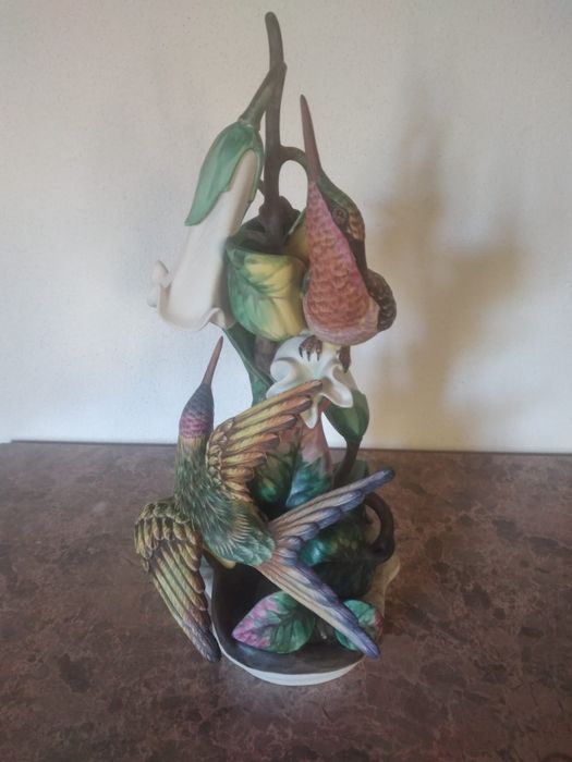 Escultura Beija-flor, Vista Alegre