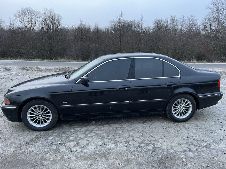 BMW   e39   523i
