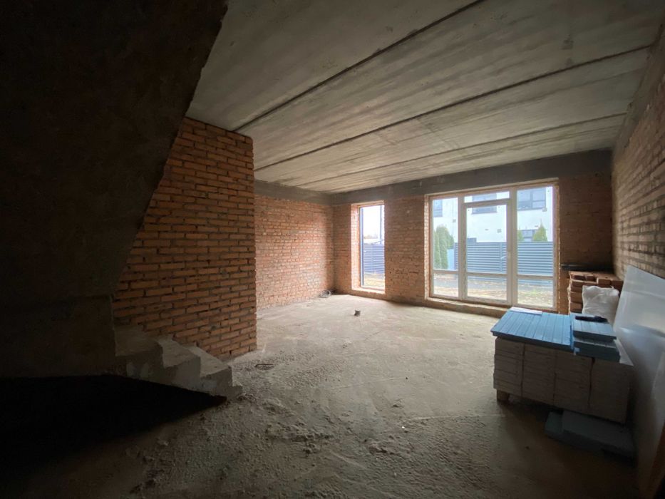 Цегляний таунхаус 81 м2. 5 км. від Києва. З документами. Без комісії