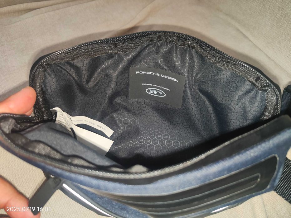 Vendo Bolsa de cintura da Porsche Design como nova
