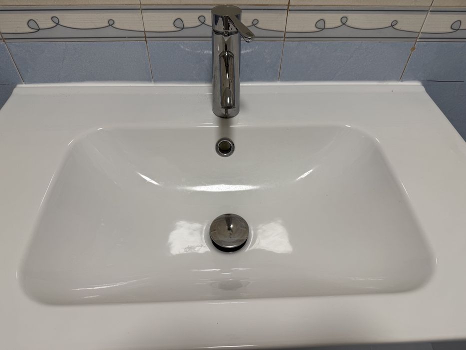Móvel e lavatório wc