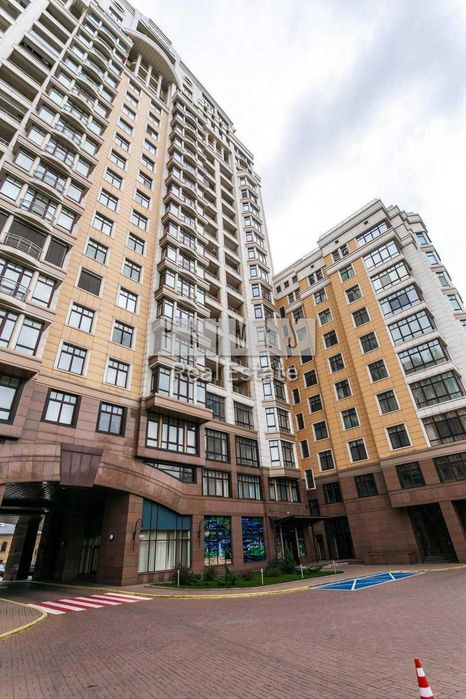 Продаж 4-х кімнатна 192м2 вул Грушевського Михайла 9А Кловський узвіз