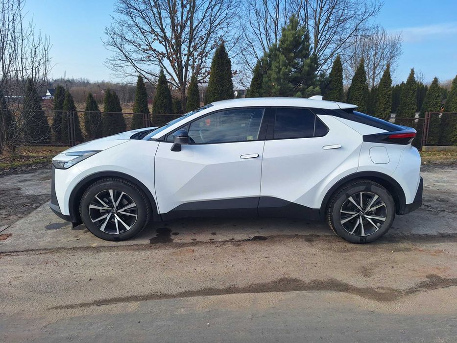 Toyota chr  1 .8 hybrid style 2024