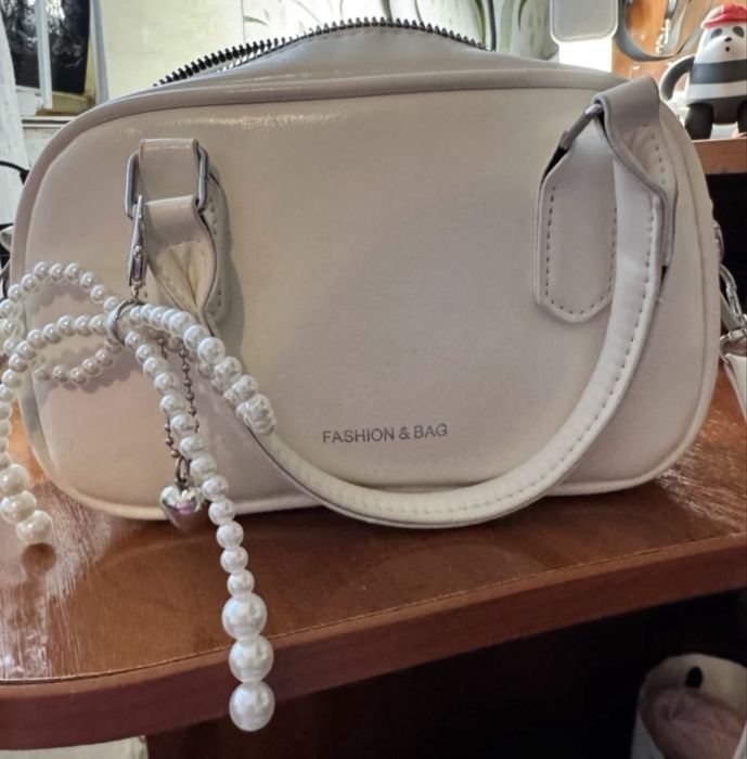 Біла сумка FASHION & BAG з еко-шкіри, майже нова