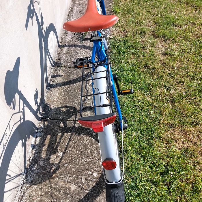 Велосипед  жіночий. Колеса 26" все працює.