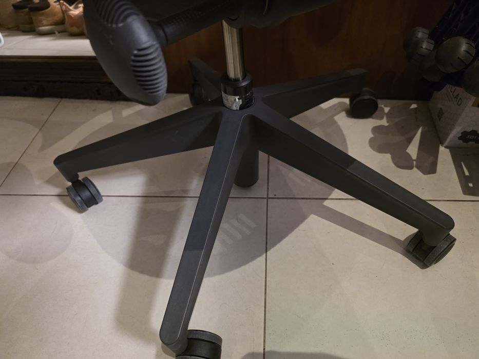 Fotel Herman Miller Mirra 2