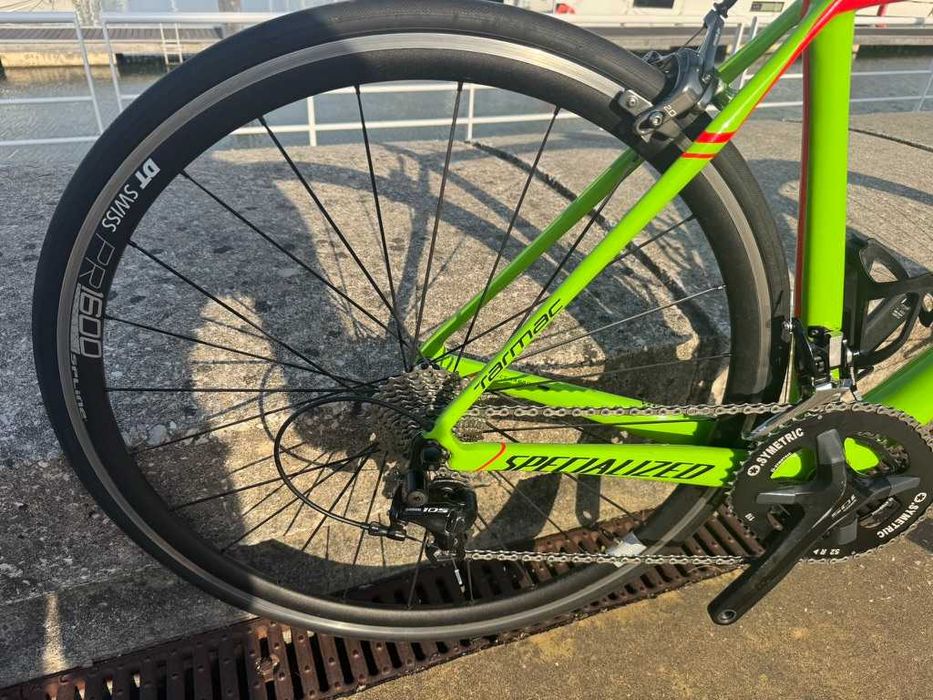 Specialized Tarmac Sport Carbon 52 (S 163–170 cm) – DT Swiss PR1600 – Shimano 105