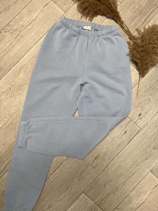 Жіночі спортивні штани