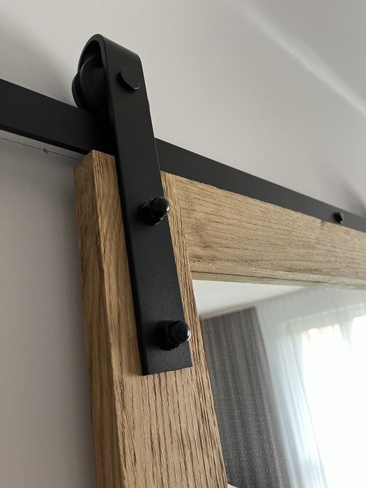 Lustro ścienne na szynie loft drewniana rama