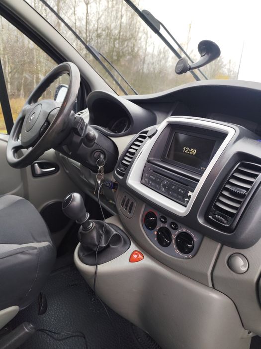 Trafic Vivaro,, brygadówka,,6 osób ,,lift