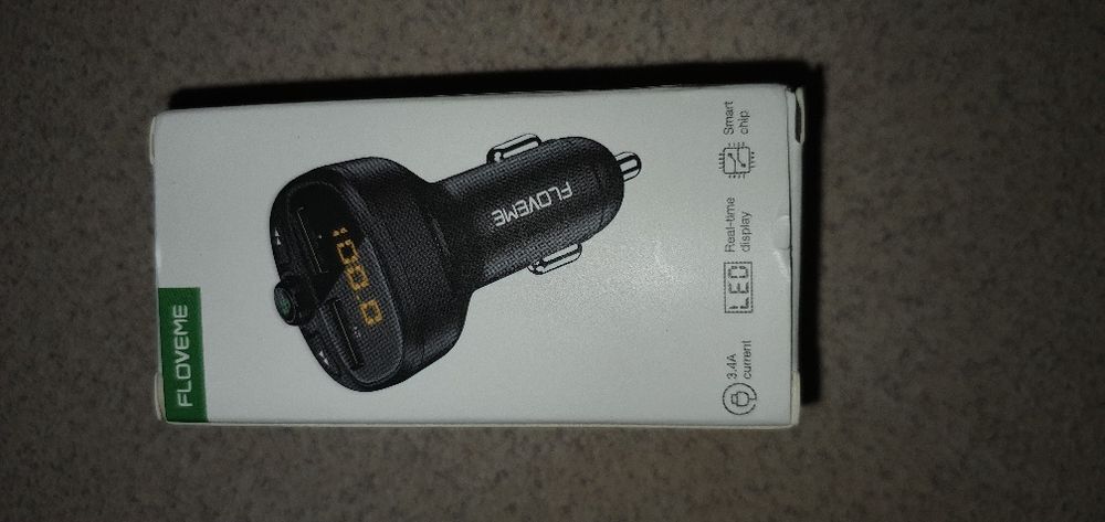 Быстрая зарядка с fm-передатчиком Bluetoot LED mp3