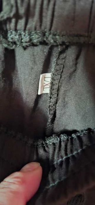 Czarne spodnie dresowe bojówki L/XL 40/42 cargo wysoki stan