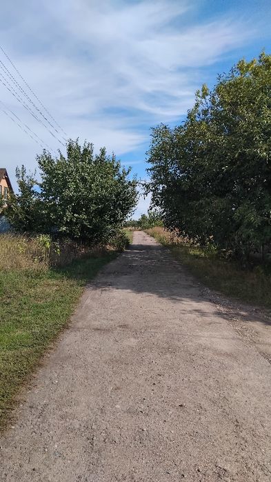Продаж земельної ділянки під забудову в Слободі  5 км. від міста