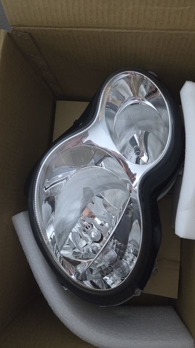Lampa prawa w203 sedan