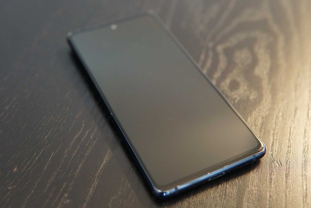 Samsung Galaxy S20 FE (snapdragon) + Samsung DeX Station