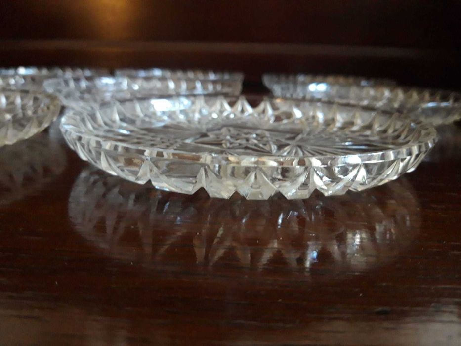 Komplet 7 krysztalowych talerzyków deserowych