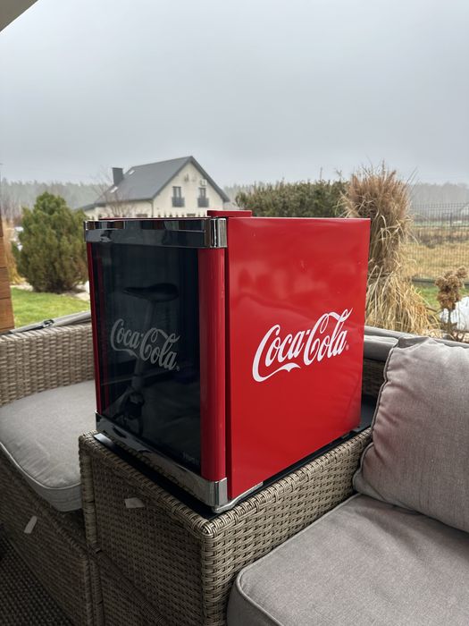 Praktycznie nowa, oryginalna chłodziarka Coca-Cola firmy Husky