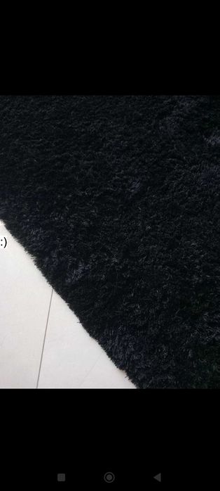 Tapete preto grande