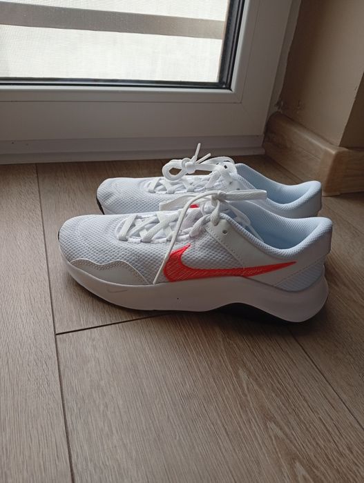 Sneakersy Nike rozm 37,5
