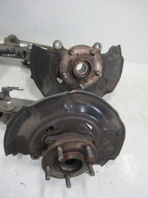 , TOYOTA VERSO amortyzatory piasty zwrotnice 2.2d