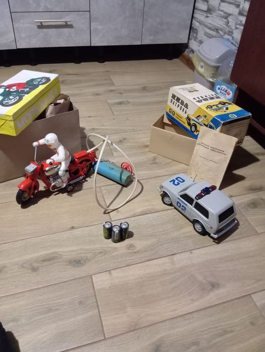 Игрушки машинки СССР. Мотоцикл - Киевской