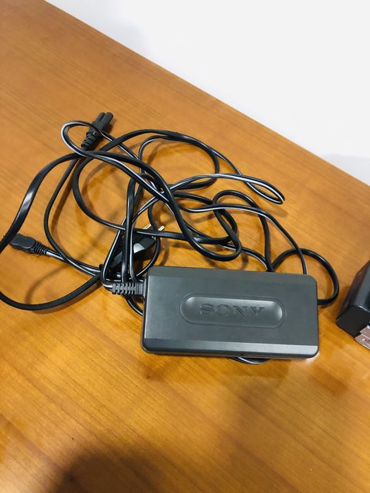 Відеокамера SONY.