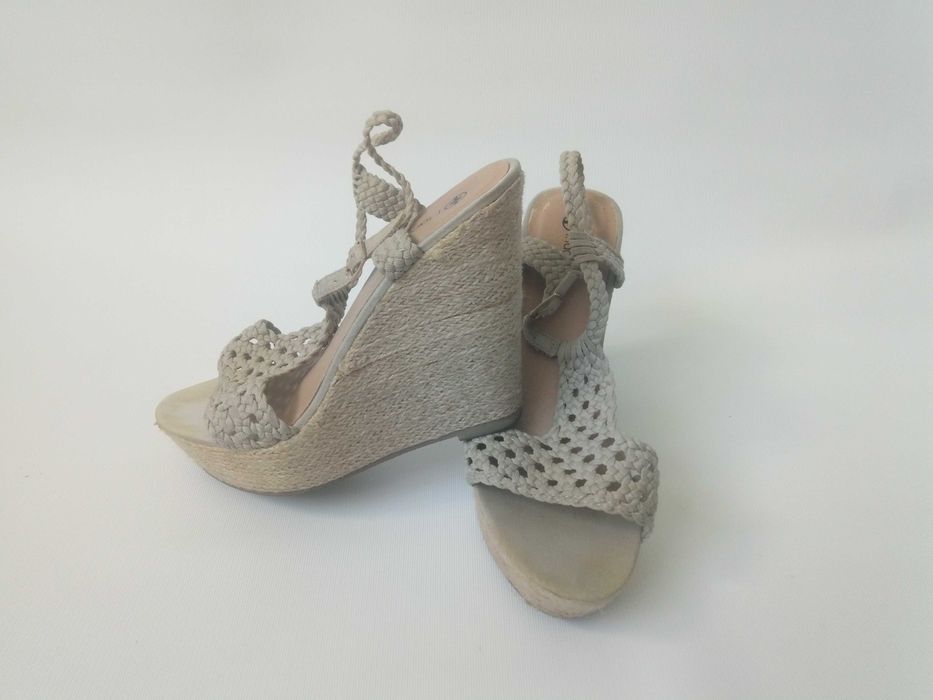 Босоножки T.Taccardi на танкетке, 39 размер.