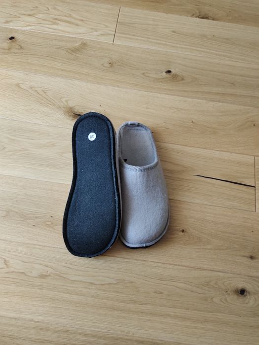 Тапочки жіночі... теплі