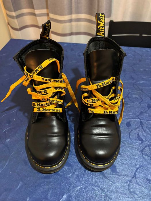Dr. Martens Botas 1460 em Pele